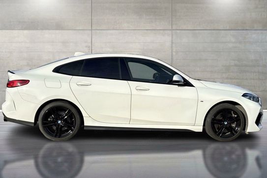 BMW Seria 2 Gran Coupe 220i M Sport