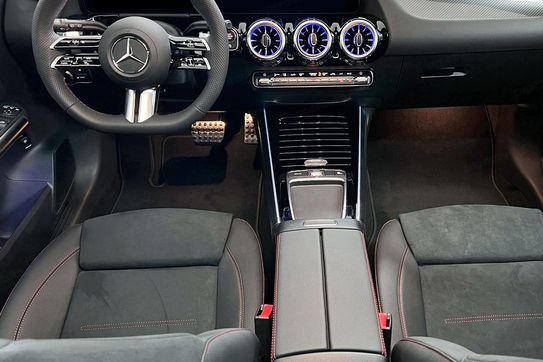 Mercedes GLA 200 AMG Line
