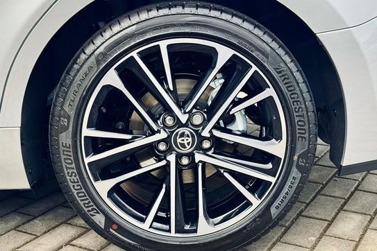 Toyota Camry Executive 2.5 Hybrid Dynamic Force