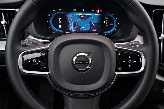 Volvo XC60 T6 Plug-In Hybrid AWD Plus Dark aut