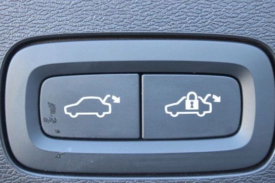 Volvo V60 B4 B Plus Dark aut
