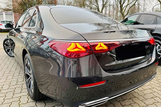 Mercedes Klasa E 200 4-Matic Avantgarde