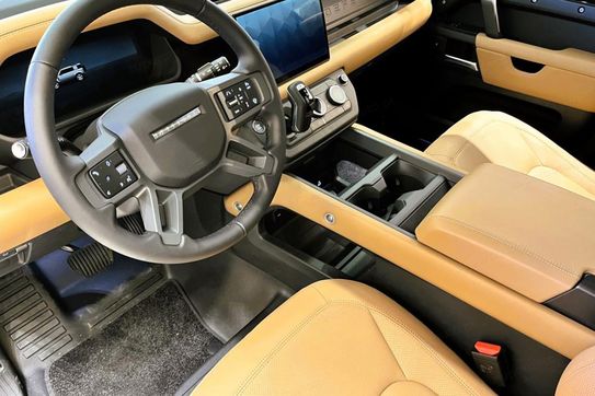 Land Rover Defender 110 3.0 D250 X-Dynamic HSE