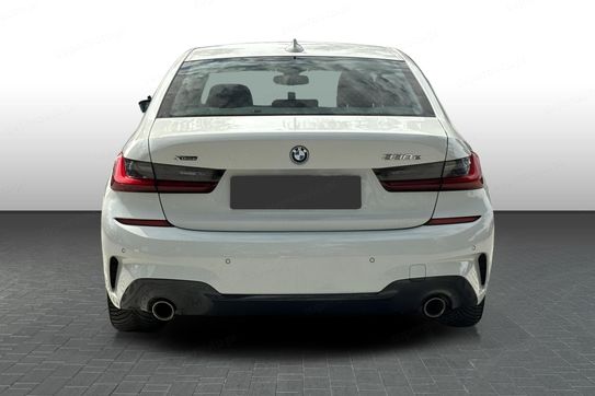 BMW Seria 3 330e xDrive M Sport
