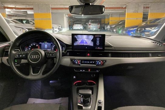 Audi A4 35 TFSI mHEV Advanced S tronic
