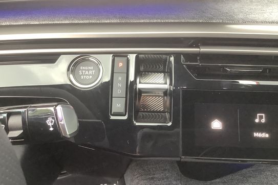 Peugeot 3008 GT 1.2 mHEV e-DCS6