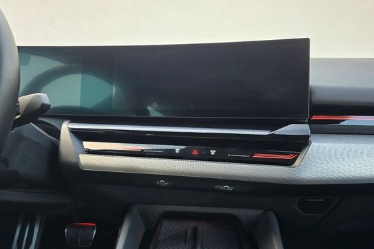 BMW Seria 5 520d xDrive M Sport aut