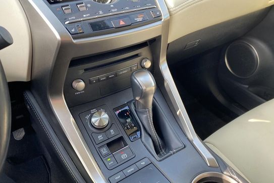 Lexus NX 300h F Impression AWD