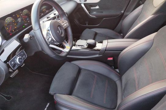Mercedes CLA 250 e AMG Line 8G-DCT
