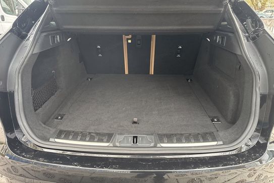 Jaguar F-Pace 2.0 P250 mHEV AWD SE