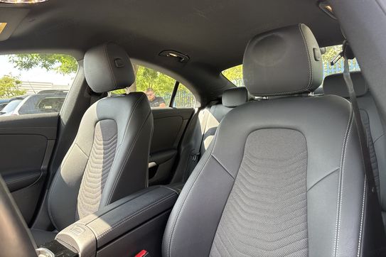 Mercedes CLA 180