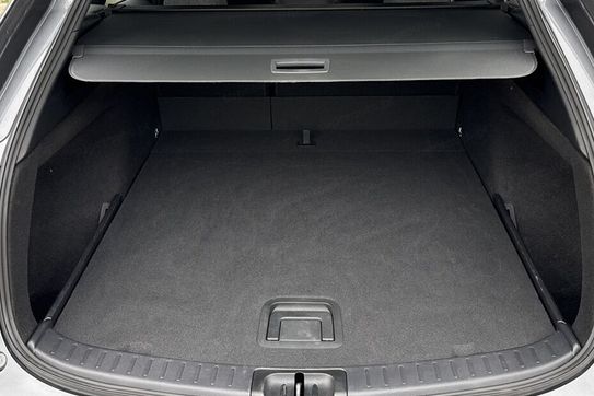 Toyota Corolla 1.8 Hybrid Style
