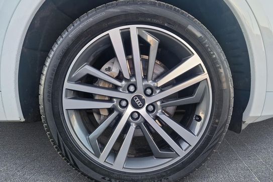 Audi Q5 40 TDI mHEV quattro S Line S tronic