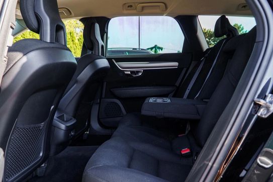 Volvo V90 D4 Momentum