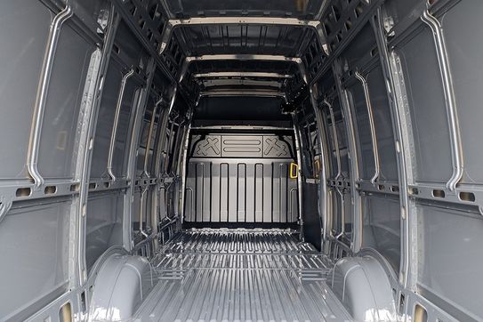 Iveco Daily 35S18 V Hi-Matic 18m3 L4H3