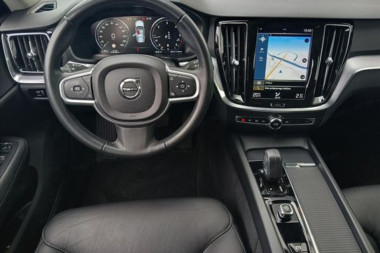 Volvo V60 B4 D Momentum