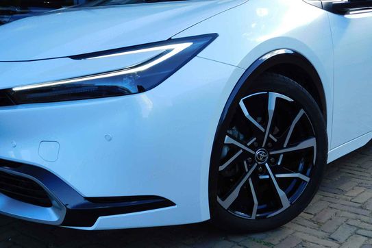 Toyota Prius Prestige 2.0 Hybrid Plug-in