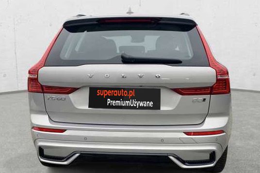 Volvo XC60 B5 B AWD Plus Dark