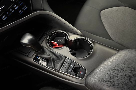 Toyota Camry 2.5 Hybrid Comfort CVT