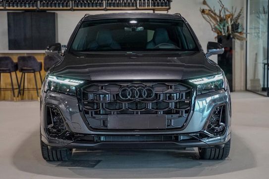 Audi Q7 55 TFSI e quattro S Line