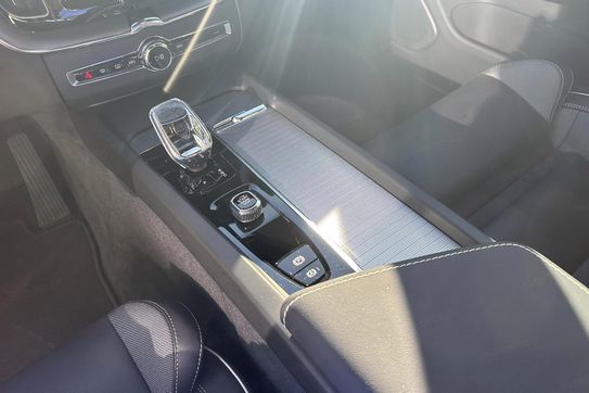 Volvo XC60 B5 B AWD Plus Dark