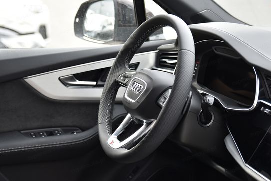 Audi Q7 55 TFSI e quattro S Line