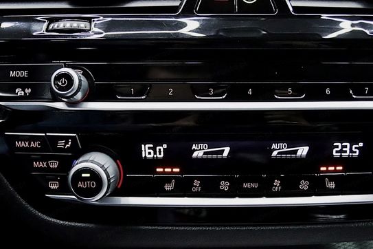 BMW Seria 5 530e xDrive M Sport