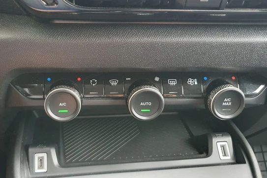 Citroen C4 BlueHDi Shine S&S