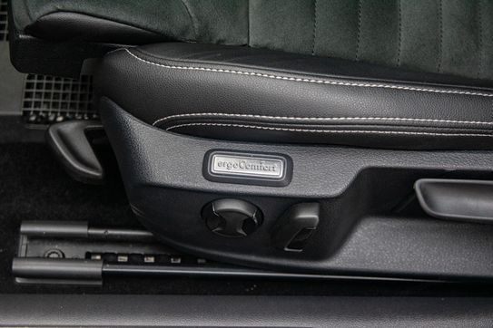 Volkswagen Passat 2.0 TSI Elegance DSG