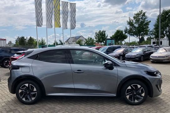 Renault Clio Techno 1.8 E-TECH Full Hybrid