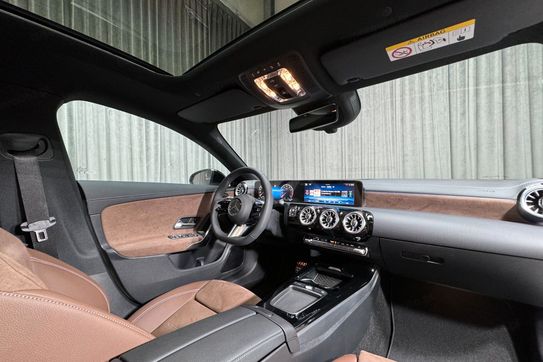 Mercedes CLA 200 AMG Line