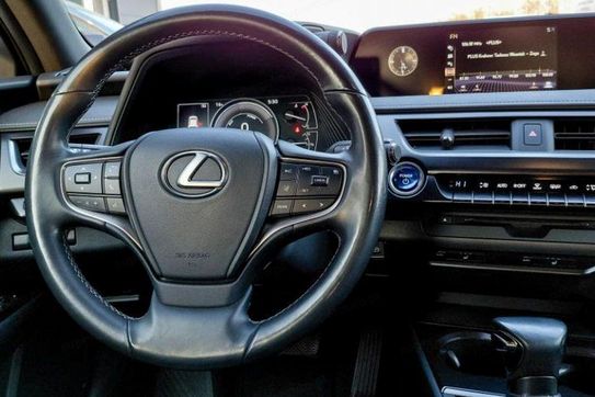 Lexus UX 250h GPF Business 2WD