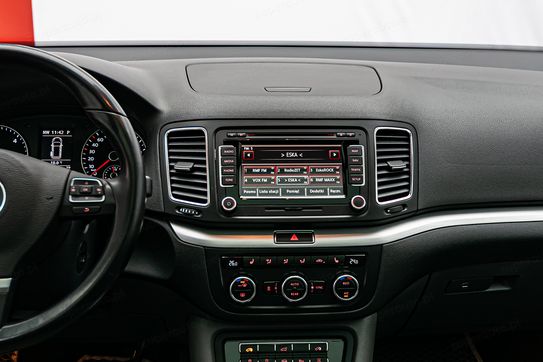 Volkswagen Sharan 2.0 TDI Highline DSG