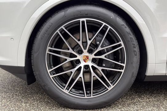 Porsche Cayenne Coupe Black Edition