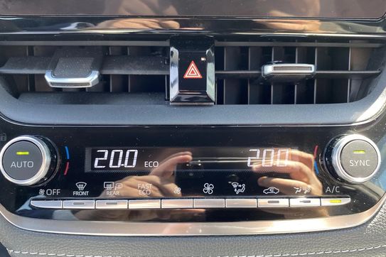 Suzuki Swace 1.8 Hybrid Elegance CVT