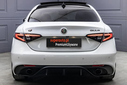 Alfa Romeo Giulia Turbo Veloce Q4 aut