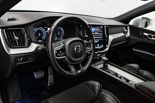 Volvo XC60 D4 R-Design