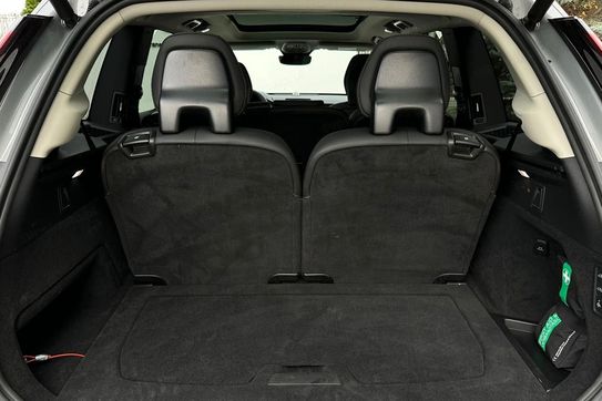 Volvo XC90 T8 AWD Plug-In Hybrid Plus Dark 7os