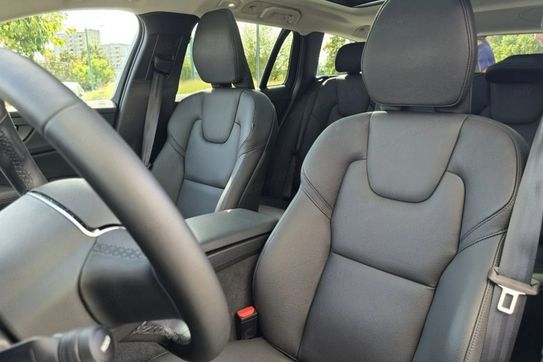 Volvo V60 B4 B Plus Dark