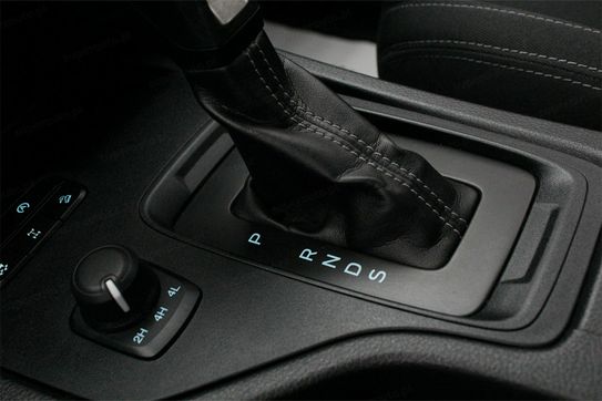 Ford Ranger XLT 4x4 AT