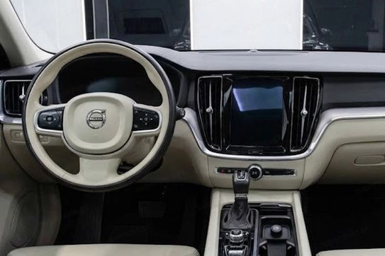 Volvo V60 T4 Momentum aut