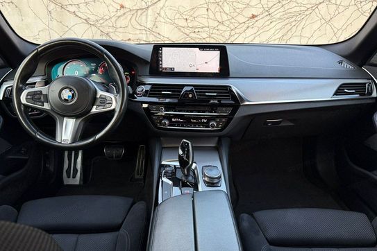 BMW Seria 5 540i xDrive M Sport