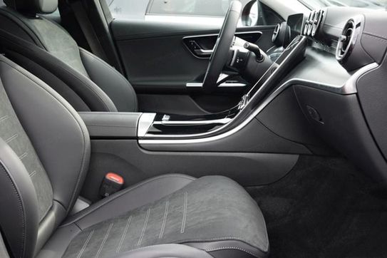 Mercedes Klasa C 220 d  4-Matic AMG