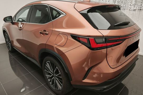 Lexus NX 350h Omotenashi 2.5 Hybrid AWD