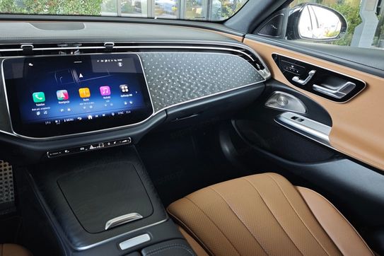 Mercedes Klasa E 220 d 4-Matic AMG Line