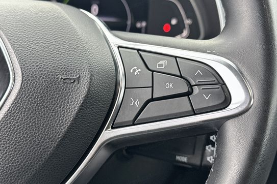 Renault Captur Intens 1.3 E-Tech EDC