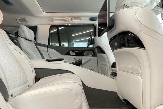 Mercedes GLS Maybach 600 4-Matic