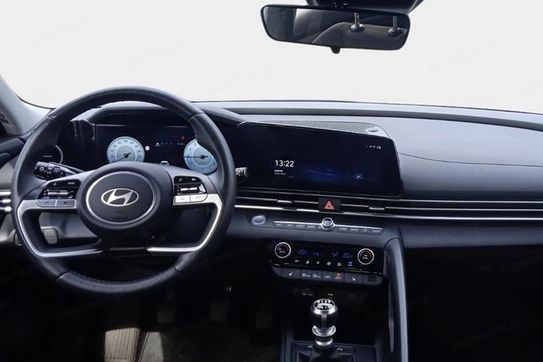 Hyundai Elantra 1.6 Smart