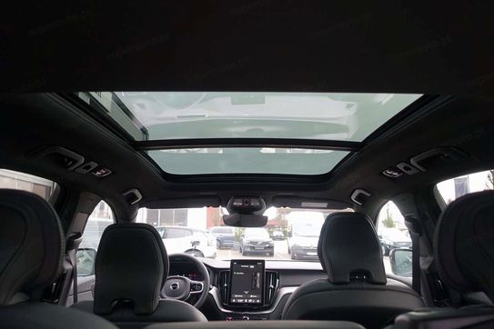 Volvo XC60 B5 AWD Ultra Black Edition