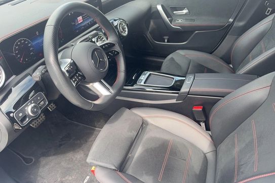 Mercedes CLA Shooting Brake 180 AMG Line